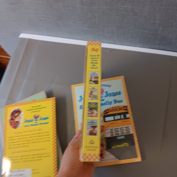 Junie B Jones First Boxed Set Ever Books 1-4 Barbara Park VTG 90s Childrens Book - Picture 9 of 9